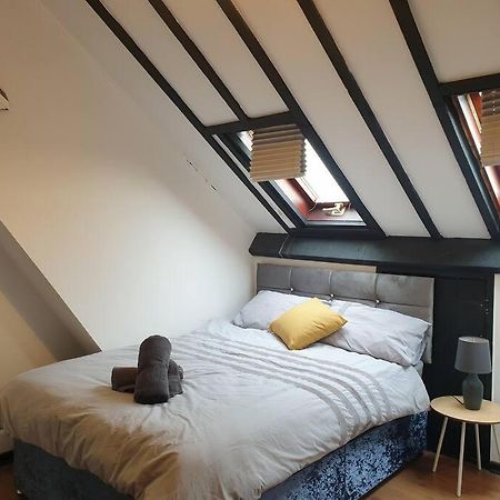 City Townhouse Close To Cafes And Restaurants NWI Extérieur photo