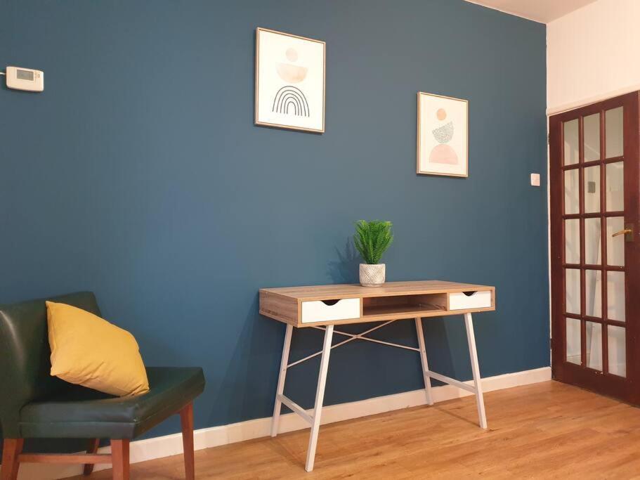 City Townhouse Close To Cafes And Restaurants NWI Extérieur photo