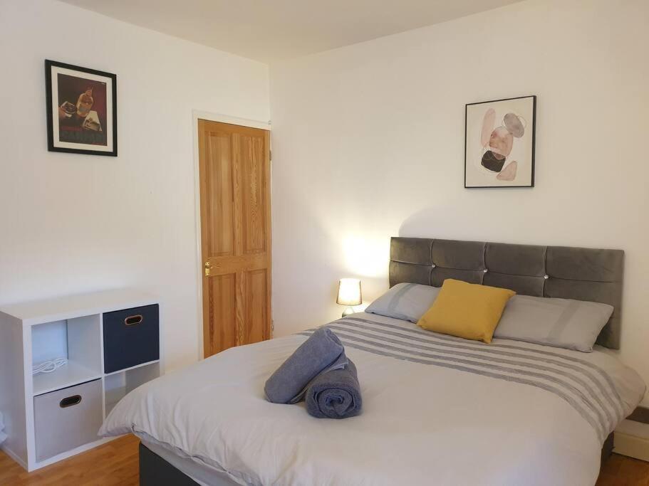 City Townhouse Close To Cafes And Restaurants NWI Extérieur photo